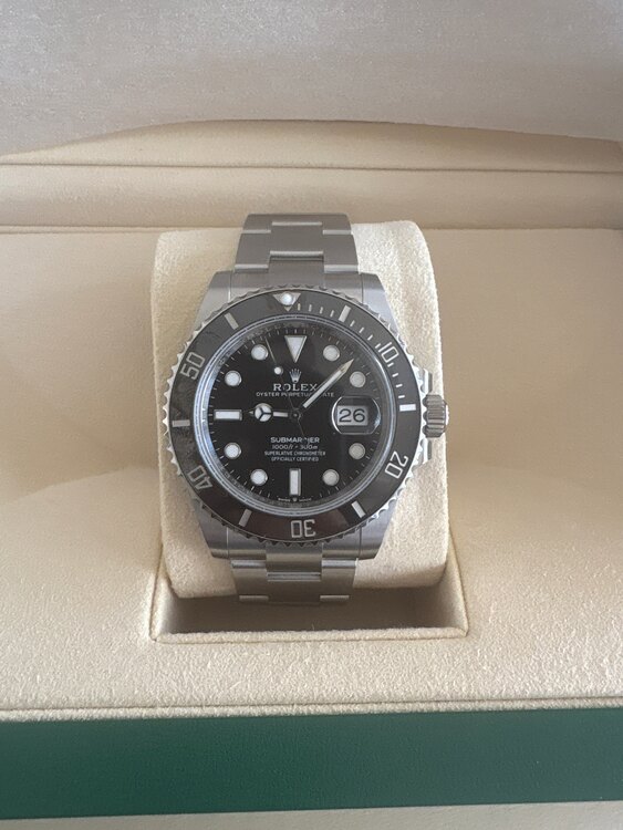 ロレックス サブマリーナー 126610lm（高級時計）の商品画像 - 査定依頼日：2025年5月27日 - 最高査定価格：1,960,000円