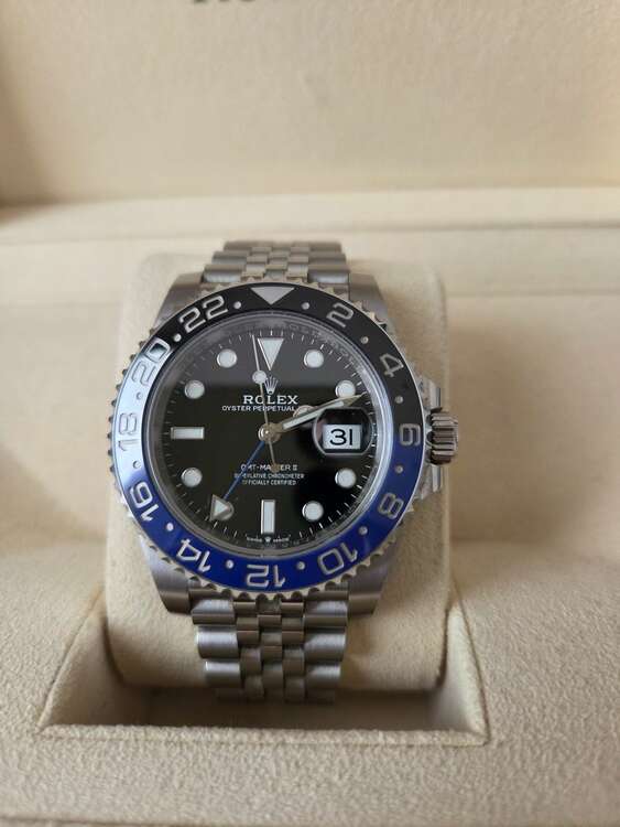 ロレックス GMTマスター 126710BL NR（高級時計）の商品画像 - 査定依頼日：2025年3月31日 - 最高査定価格：2,600,000円