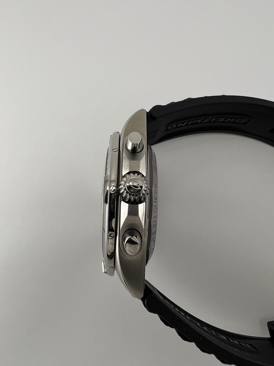 ブライトリング クロノマット （高級時計）の商品画像 - 査定依頼日：2025年10月14日 - 最高査定価格：810,000円