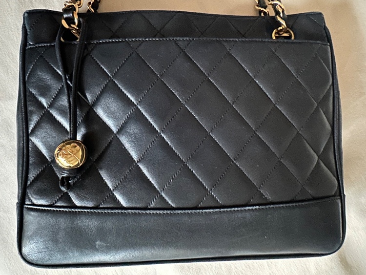 希少 1993年　ヴィンテージ CHANEL ラムスキン キルティング チェーントート（ブランドバッグ）の商品画像 - 査定依頼日：2026年8月21日 - 最高査定価格：140,000円