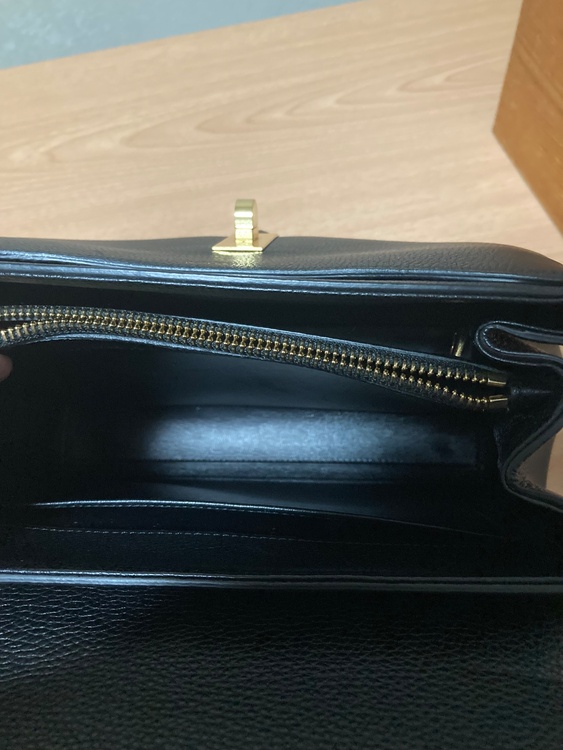 セーズスモールブラック（ブランドバッグ）の商品画像 - 査定依頼日：2025年12月9日 - 最高査定価格：300,000円
