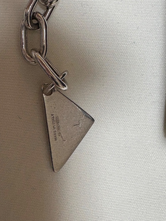 プラダ  （ブランドバッグ）の商品画像 - 査定依頼日：2025年10月28日 - 最高査定価格：40,000円