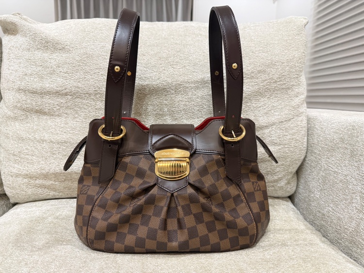 システィナ（ブランドバッグ）の商品画像 - 査定依頼日：2026年4月16日 - 最高査定価格：120,000円