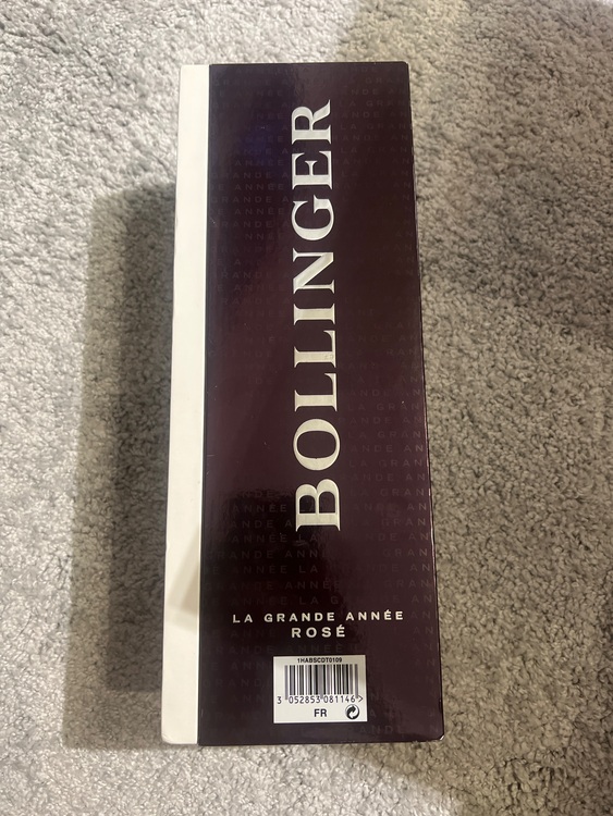 シャンパン ボランジェ （お酒）の商品画像 - 査定依頼日：2025年8月16日 - 最高査定価格：17,000円