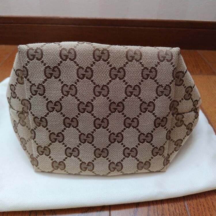 F012858934（ブランドバッグ）の商品画像 - 査定依頼日：2025年10月30日 - 最高査定価格：40,000円