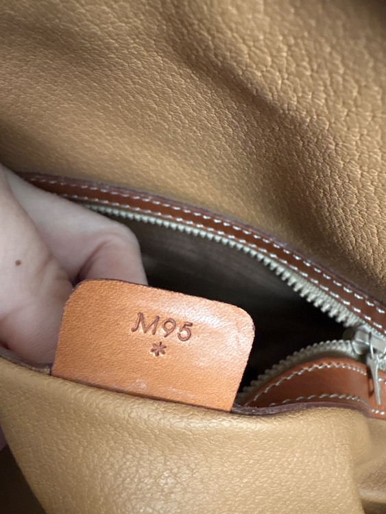 セリーヌ  （ブランドバッグ）の商品画像 - 査定依頼日：2026年2月23日 - 最高査定価格：20,000円