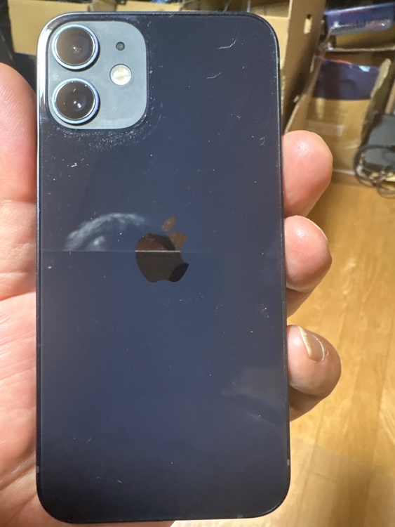 iPhone 12 mini 64GB docomo（スマホ）の商品画像 - 査定依頼日：2026年5月2日 - 最高査定価格：20,000円