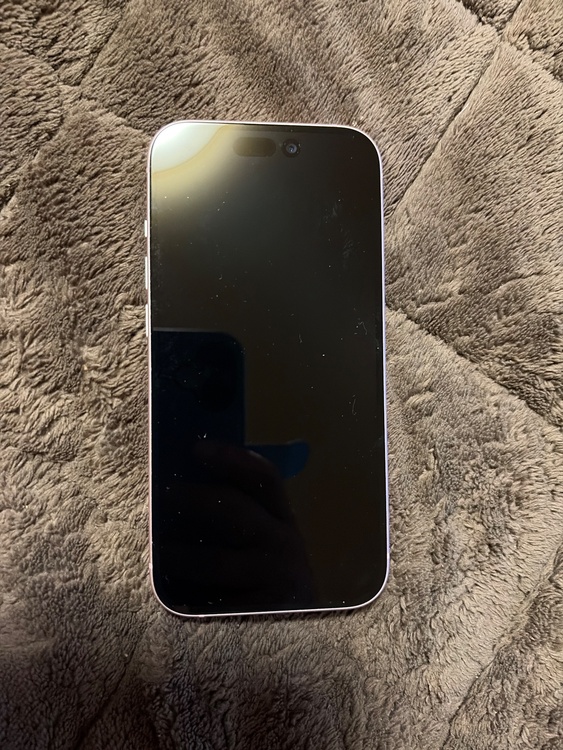 iPhone iPhone 15 128GB docomo（スマホ）の商品画像 - 査定依頼日：2026年6月2日 - 最高査定価格：63,000円