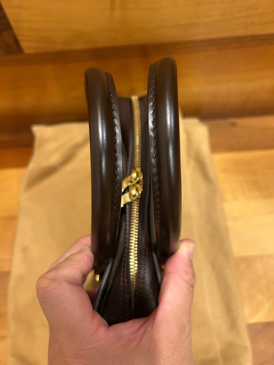 ルイヴィトン ダミエ （ブランドバッグ）の商品画像 - 査定依頼日：2025年9月30日 - 最高査定価格：100,000円