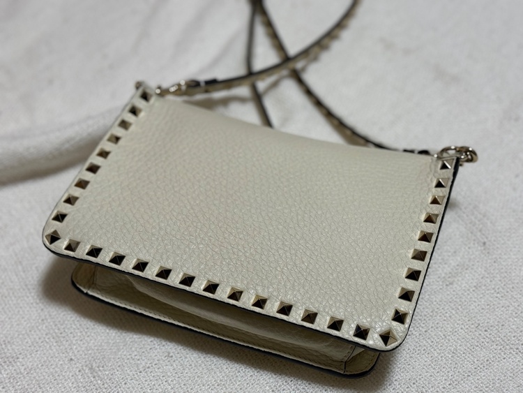 バレンティノ（ブランドバッグ）の商品画像 - 査定依頼日：2025年12月18日 - 最高査定価格：100,000円