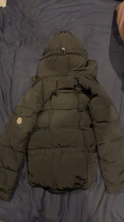 MONCLER BARNABE モンクレール バルナーベ　ダウンジャケット （古着・ファッション）の商品画像 - 査定依頼日：2026年3月19日 - 最高査定価格：100,000円