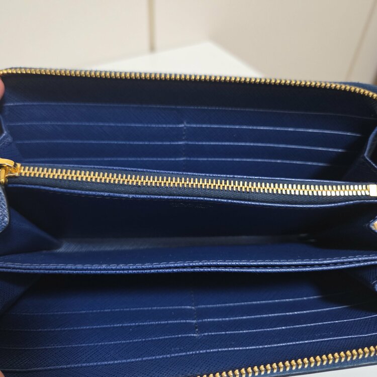 プラダ  （ブランドバッグ）の商品画像 - 査定依頼日：2026年3月23日 - 最高査定価格：30,000円