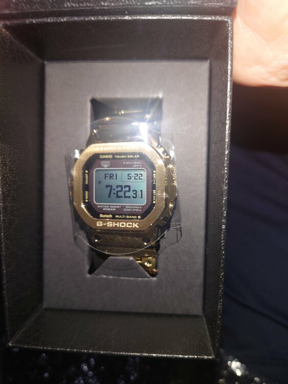 gmw-bz5000gd-9jf（高級時計）の商品画像 - 査定依頼日：2026年5月22日 - 最高査定価格：30,000円