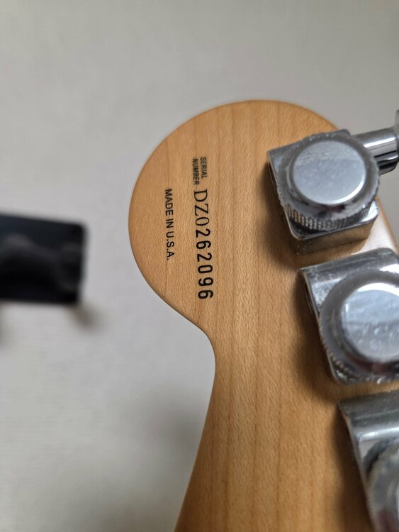 AmericanDeluxeStratocaster（ピアノ・楽器・PA機材）の商品画像 - 査定依頼日：2026年4月29日 - 最高査定価格：70,000円