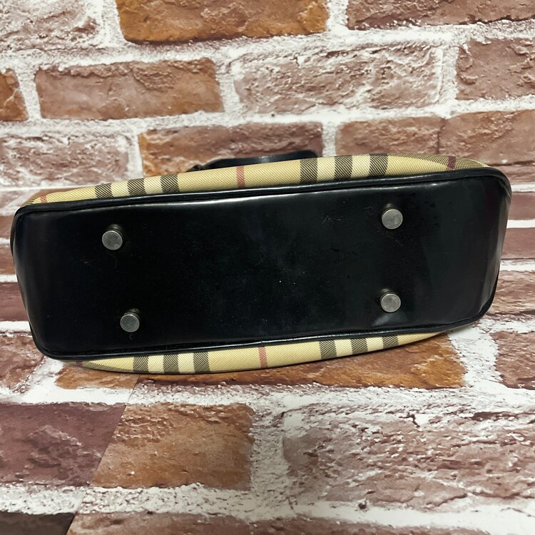 その他 バーバリー （ブランドバッグ）の商品画像 - 査定依頼日：2025年1月13日 - 最高査定価格：10,000円