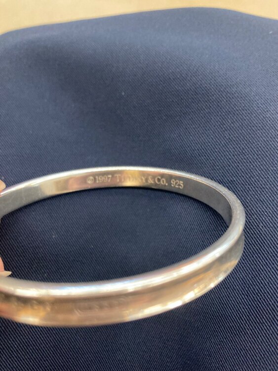Tiffany&Co. ティファニー 1837 ナロー バングル SV925（金・貴金属）の商品画像 - 査定依頼日：2025年2月15日 - 最高査定価格：12,000円