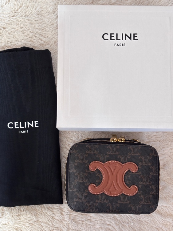 チェーンボックスキュイルトリオンフ（ブランドバッグ）の商品画像 - 査定依頼日：2026年3月18日 - 最高査定価格：165,000円