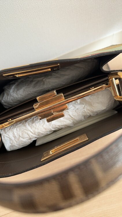 フェンディ  （ブランドバッグ）の商品画像 - 査定依頼日：2025年2月13日 - 最高査定価格：210,000円