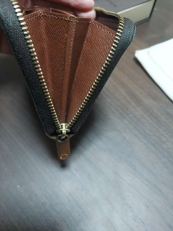 ジッピーコインパース（ブランド財布・小物）の商品画像 - 査定依頼日：2025年1月26日 - 最高査定価格：25,000円