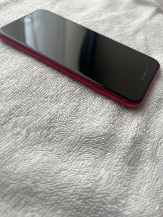 iPhone8（スマホ）の商品画像 - 査定依頼日：2025年8月16日 - 最高査定価格：8,000円