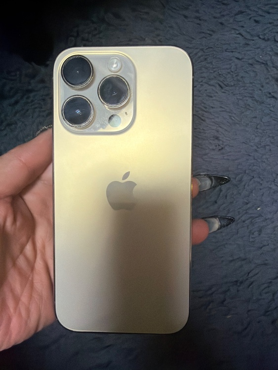 iPhone 14 Pro 512GB docomo（スマホ）の商品画像 - 査定依頼日：2026年3月8日 - 最高査定価格：72,000円