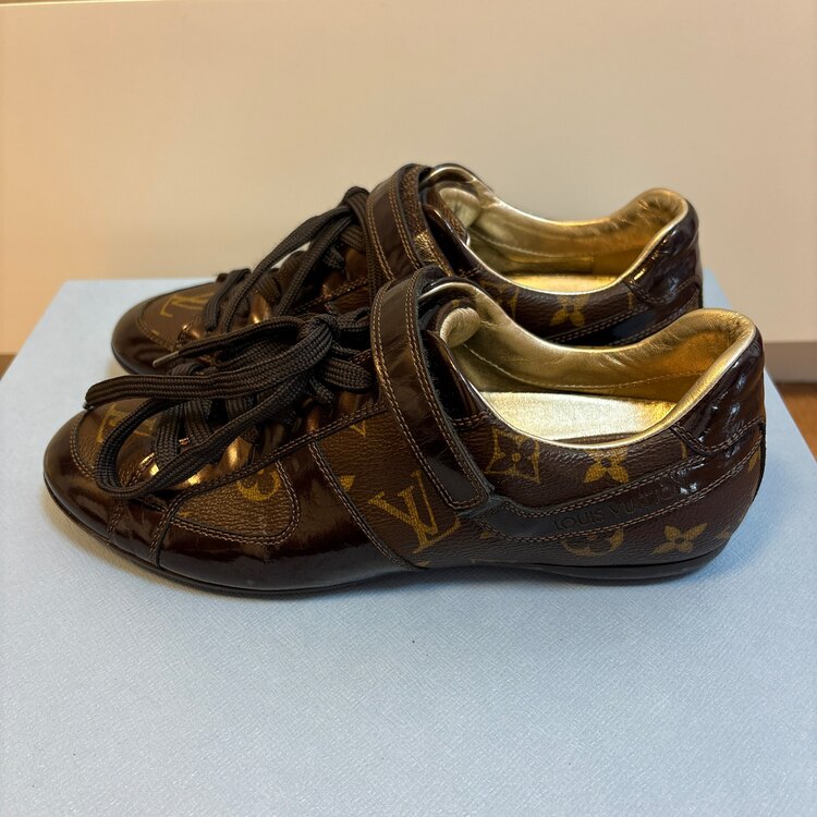 モノグラム　スニーカー（ブランド財布・小物）の商品画像 - 査定依頼日：2025年5月4日 - 最高査定価格：10,000円