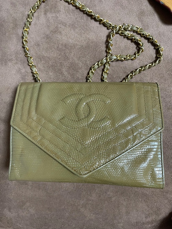 CHANELリザード　チェーンショルダー（ブランドバッグ）の商品画像 - 査定依頼日：2025年10月10日 - 最高査定価格：150,000円