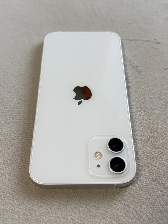 iPhone 12 128GB SIMフリー（スマホ）の商品画像 - 査定依頼日：2026年1月31日 - 最高査定価格：28,000円