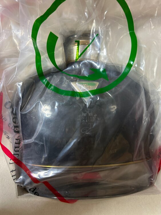  ザ・マッカラン 1824 コレクション MMIX リミテッドリリース （お酒）の商品画像 - 査定依頼日：2025年5月6日 - 最高査定価格：390,000円