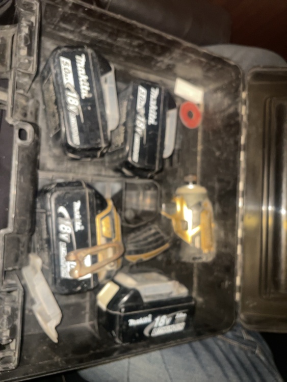 マキタ工具まとめて（電動工具・農機具・業務用機械）の商品画像 - 査定依頼日：2025年12月15日 - 最高査定価格：22,500円