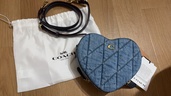 COACH（コーチ）ハート クロスボディ・キルティング デニム型番：CR669（ブランドバッグ）の商品画像 - 査定依頼日：2026年7月28日 - 最高査定価格：7,000円