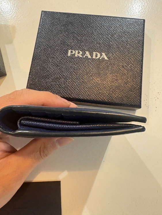 サフィアーノ　シャイン（ブランド財布・小物）の商品画像 - 査定依頼日：2026年2月12日 - 最高査定価格：10,000円