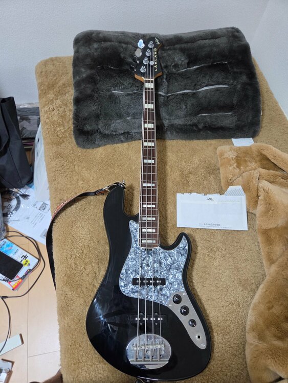 Shoreline darryljones（ピアノ・楽器・PA機材）の商品画像 - 査定依頼日：2026年8月29日 - 最高査定価格：180,000円