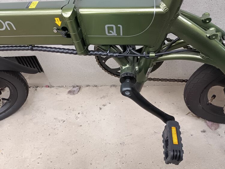 holdonq1メタリックカーキ（自転車）の商品画像 - 査定依頼日：2025年11月13日 - 最高査定価格：3,000円