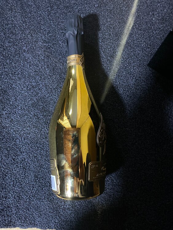 ゴールド（お酒）の商品画像 - 査定依頼日：2025年1月25日 - 最高査定価格：23,000円