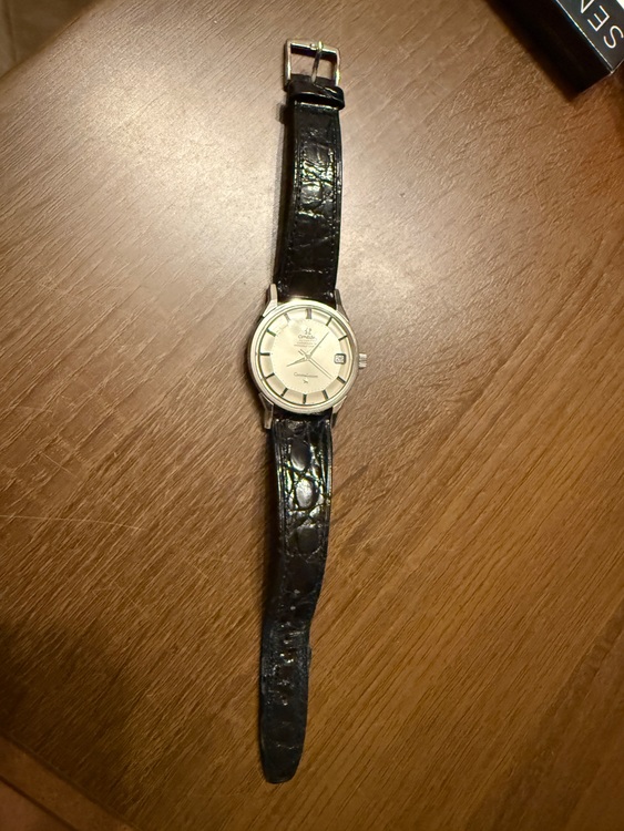オメガ コンステーション OMEGA　コンステレーション　14902.62（高級時計）の商品画像 - 査定依頼日：2025年8月17日 - 最高査定価格：100,000円