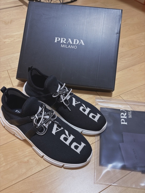 プラダ  （ブランドバッグ）の商品画像 - 査定依頼日：2025年10月29日 - 最高査定価格：35,000円