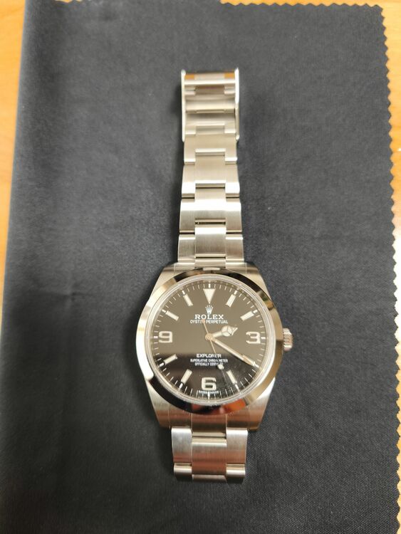 ロレックス エクスプローラー 214270 ランダム（高級時計）の商品画像 - 査定依頼日：2025年10月7日 - 最高査定価格：1,150,000円