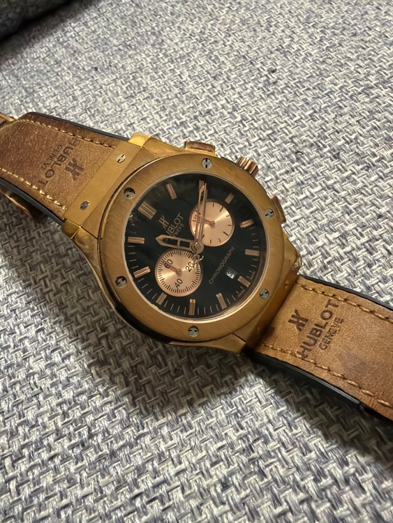 ウブロ クラシックフュージョン （高級時計）の商品画像 - 査定依頼日：2026年4月4日 - 最高査定価格：2,250,000円