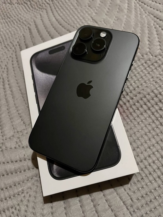 iPhone iPhone 15 Pro Max 256GB SIMフリー（スマホ）の商品画像 - 査定依頼日：2026年6月3日 - 最高査定価格：101,000円