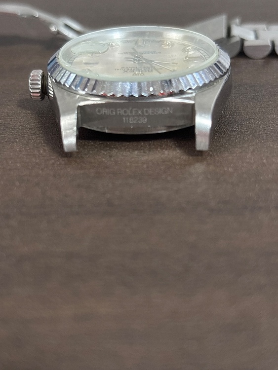 ロレックス デイデイト 11823（高級時計）の商品画像 - 査定依頼日：2025年12月14日 - 最高査定価格：100,000円