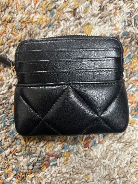 コインパース（ブランド財布・小物）の商品画像 - 査定依頼日：2025年8月28日 - 最高査定価格：30,000円