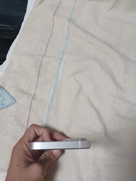 iPhone12 mini（スマホ）の商品画像 - 査定依頼日：2025年9月22日 - 最高査定価格：18,000円