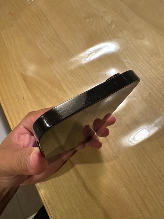 iPhone iPhone 14 Pro 256GB SIMフリー（スマホ）の商品画像 - 査定依頼日：2026年8月31日 - 最高査定価格：54,000円