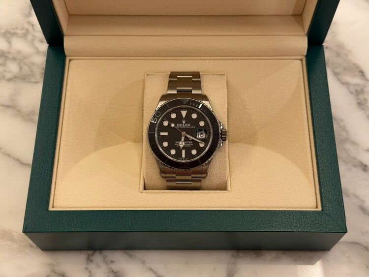 ロレックス ヨットマスター 22662（高級時計）の商品画像 - 査定依頼日：2025年7月24日 - 最高査定価格：3,750,000円