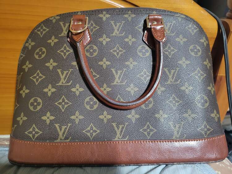 ルイヴィトン アルマ （ブランドバッグ）の商品画像 - 査定依頼日：2025年5月23日 - 最高査定価格：40,000円