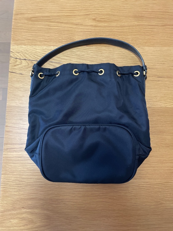 プラダ  （ブランドバッグ）の商品画像 - 査定依頼日：2026年1月30日 - 最高査定価格：75,000円