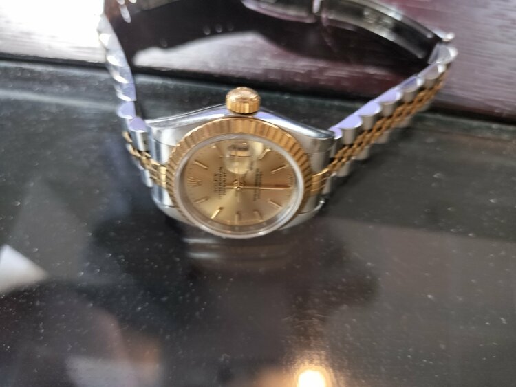 ロレックス デイトジャスト レディース　シルバーゴールドこんひ（高級時計）の商品画像 - 査定依頼日：2026年2月21日 - 最高査定価格：880,000円