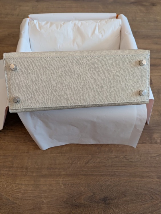 ケリー25（ブランドバッグ）の商品画像 - 査定依頼日：2025年9月18日 - 最高査定価格：2,570,000円