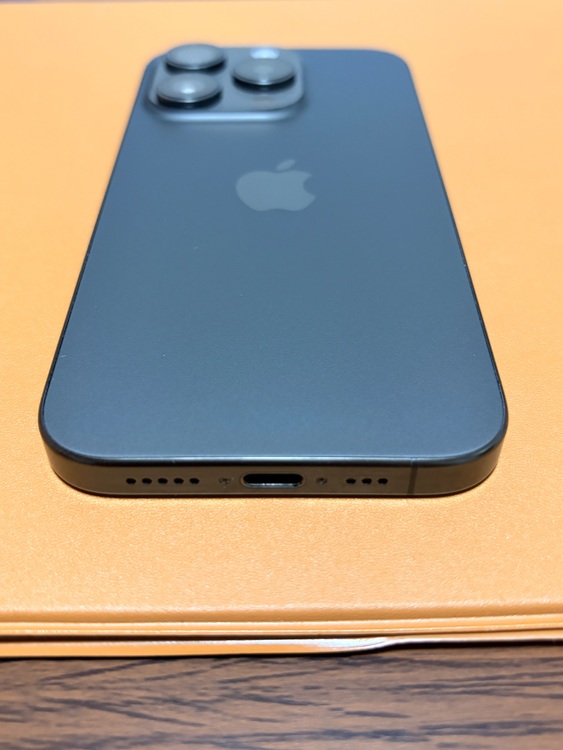 iPhone 15 Pro 512GB SIMフリー（スマホ）の商品画像 - 査定依頼日：2025年10月6日 - 最高査定価格：118,000円